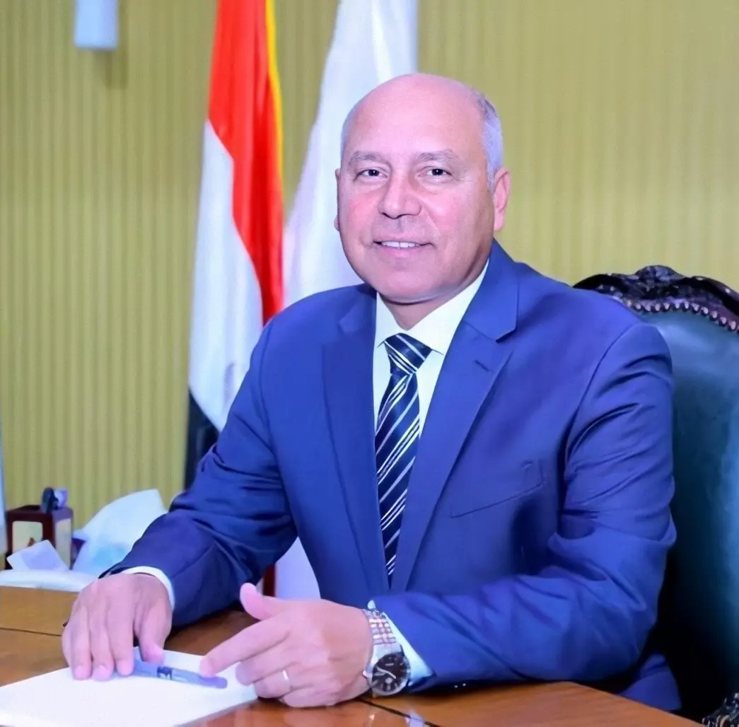 وزير النقل: لن نسترد عربات السكك الحديدية من الخارج